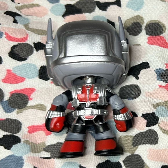 Ant Man Figure - Picture 2 of 3